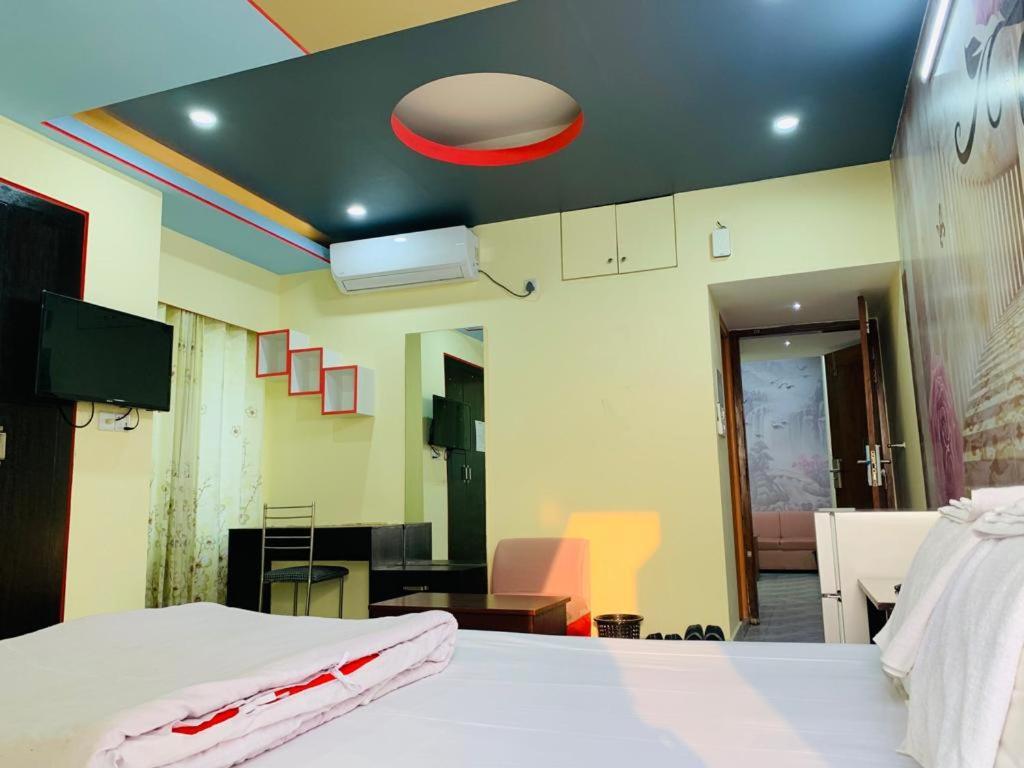 Hotel Pushpo Bilash Khulna Экстерьер фото
